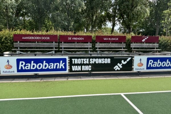 Tribunes RHC Tribunes RHC